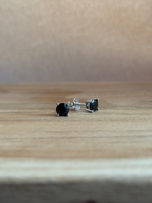 Kolczyki z czarną cyrkonią